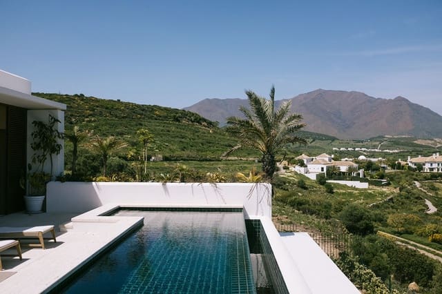 3 soveværelse Villa til salg i Casares med swimmingpool garage - € 4.200.000 (Ref: 7560410)