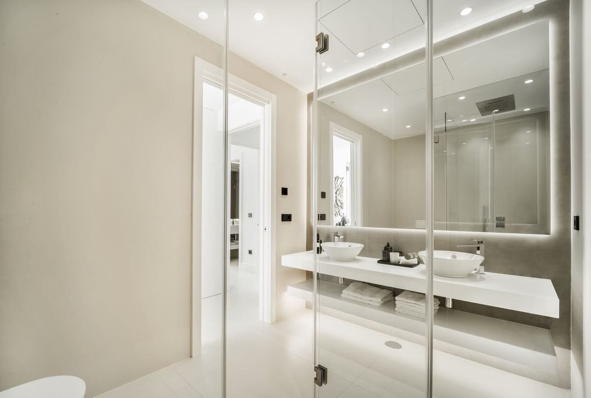 4 bedroom Villa for sale in Golden Mile with pool garage - € 3,500,000 (Ref: 7802618)