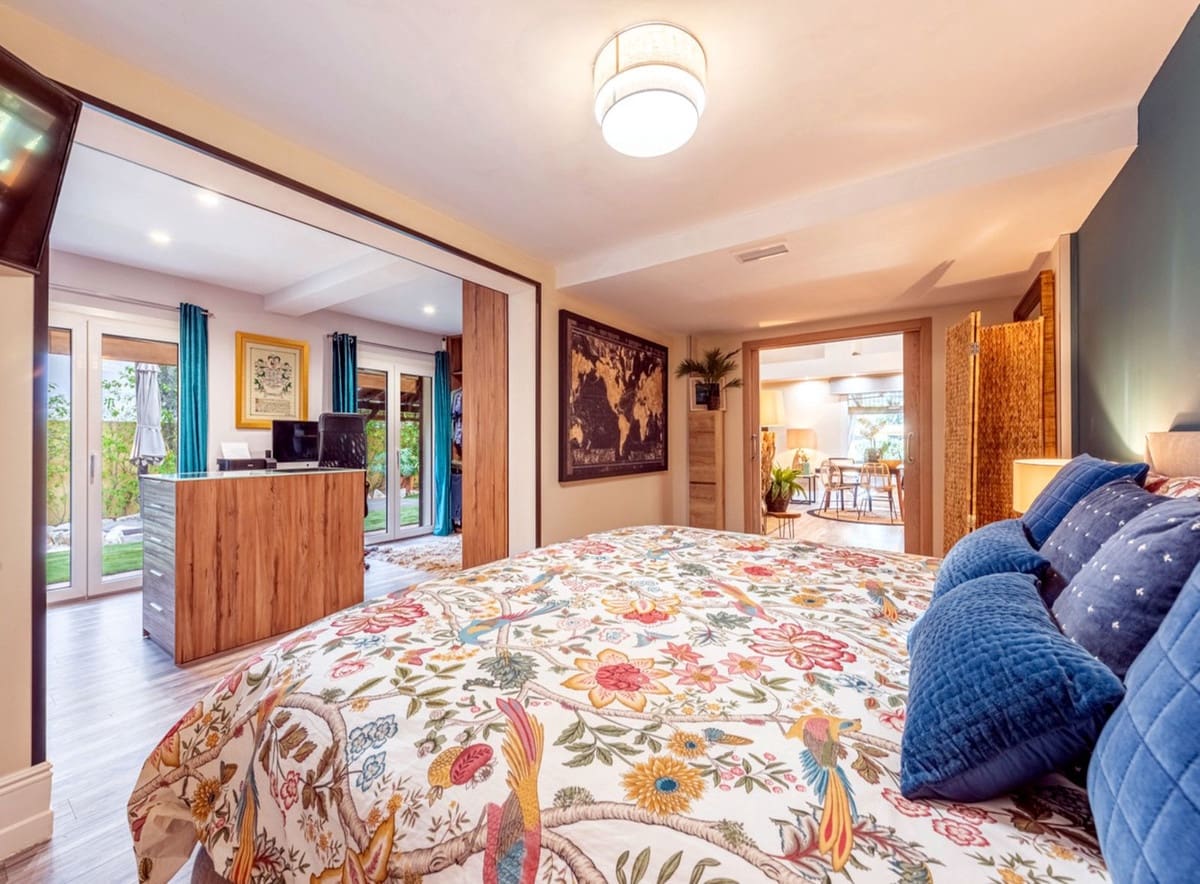 3 sypialnia Willa na sprzedaż w Elviria z basenem garażem - 1 495 000 € (Ref: 7891200)