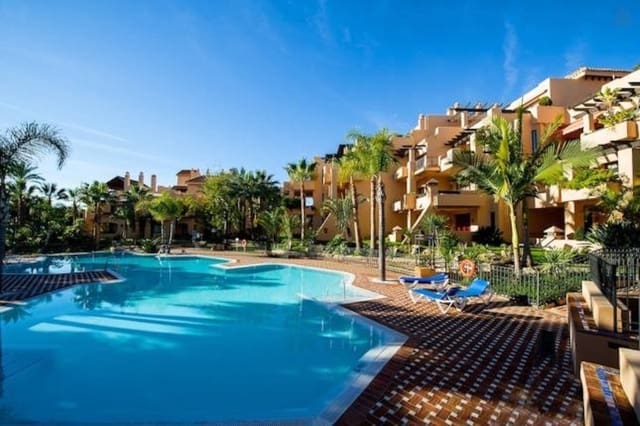 Apartamento Playa de 3 habitaciones en San Pedro de Alcantara, Marbella en venta con piscina garaje - 1.300.000 € (Ref: 8297009)