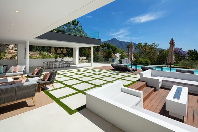 5 soverom Villa til salgs i Las Brisas, Marbella med svømmebasseng garasje - € 3 595 000 (Ref: 8297012)