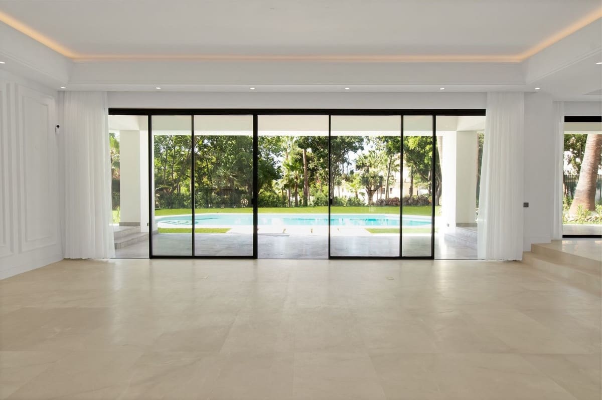 6 chambre Villa/Maison à vendre à Golden Mile avec piscine garage - 8 500 000 € (Ref: 8297091)