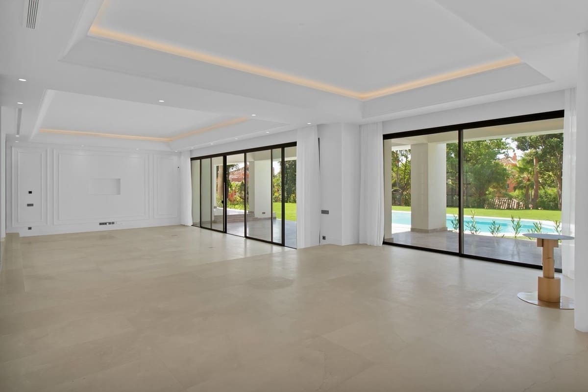 6 chambre Villa/Maison à vendre à Golden Mile avec piscine garage - 8 500 000 € (Ref: 8297091)