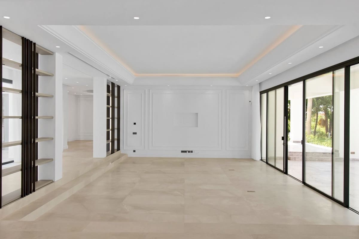 6 chambre Villa/Maison à vendre à Golden Mile avec piscine garage - 8 500 000 € (Ref: 8297091)