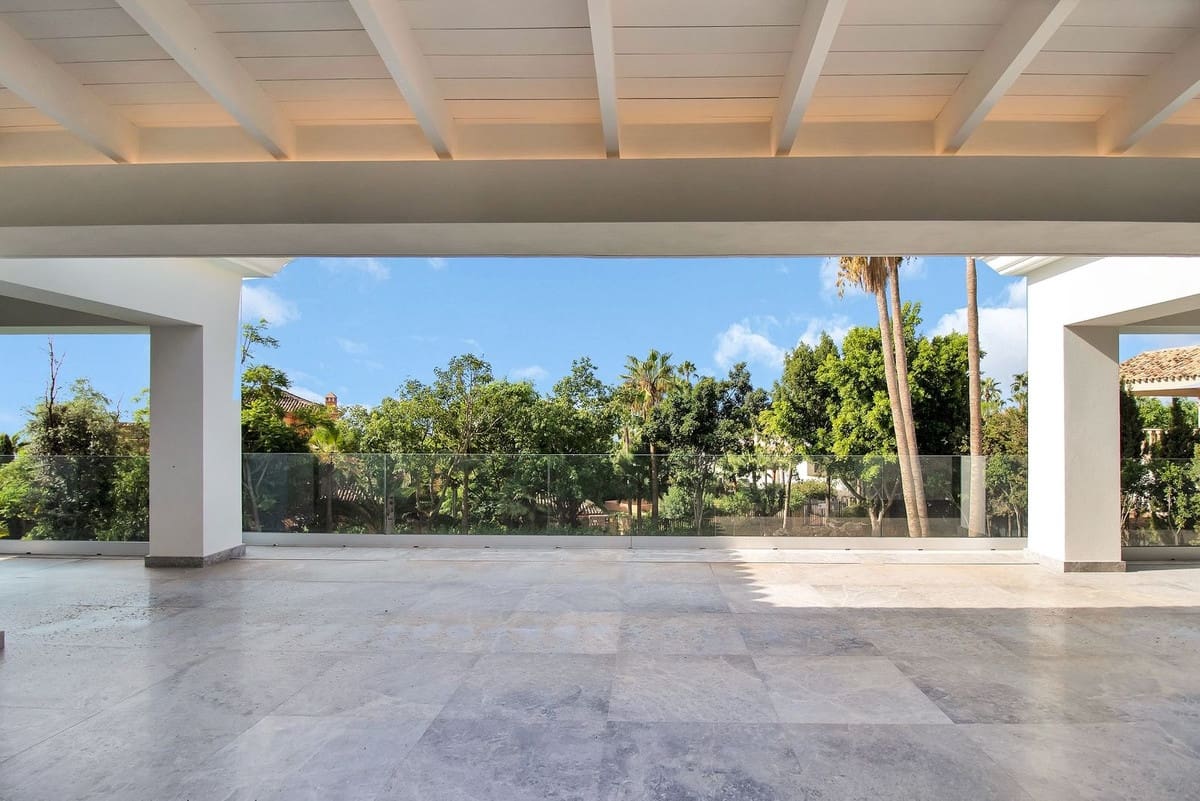 6 chambre Villa/Maison à vendre à Golden Mile avec piscine garage - 8 500 000 € (Ref: 8297091)