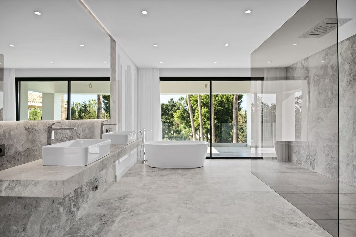 6 chambre Villa/Maison à vendre à Golden Mile avec piscine garage - 8 500 000 € (Ref: 8297091)