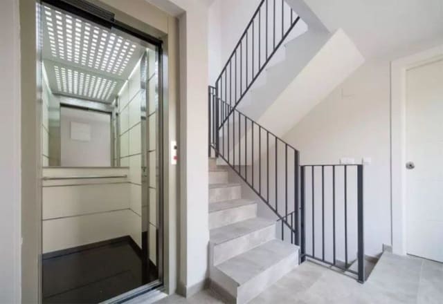 Lejlighed til salg i Málaga by - € 1.550.000 (Ref: 8613045)