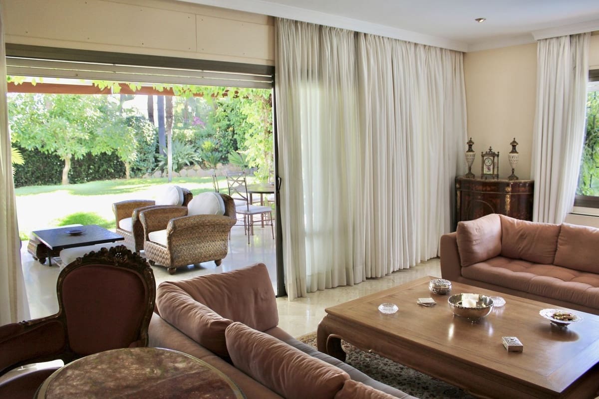 6 chambre Villa/Maison à vendre à Los Monteros avec piscine garage - 3 895 000 € (Ref: 8942156)