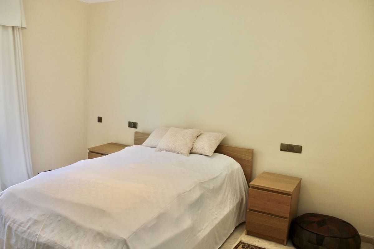 6 chambre Villa/Maison à vendre à Los Monteros avec piscine garage - 3 895 000 € (Ref: 8942156)