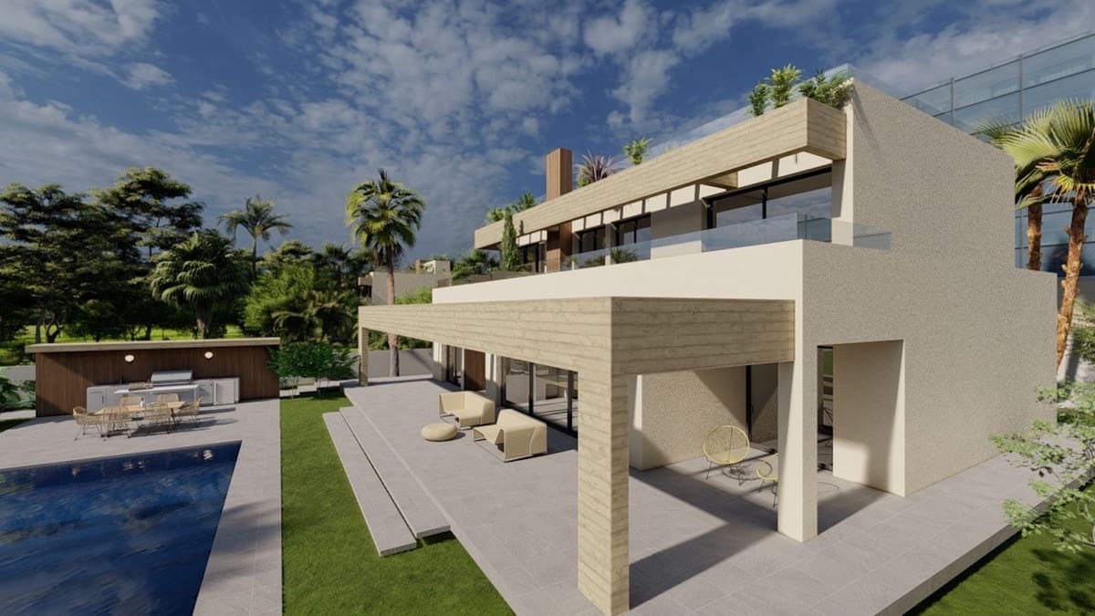 5 bedroom Villa for sale in New Golden Mile with pool - € 1,540,000 (Ref: 9000480)