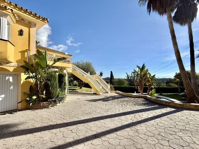 Chalet de 5 habitaciones en Hacienda Las Chapas, Marbella en venta con piscina garaje - 1.790.000 € (Ref: 9194842)
