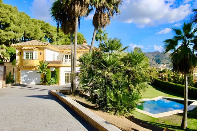 6 sovrum Villa till salu i Hacienda Las Chapas, Marbella med pool garage - 1 790 000 € (Ref: 9194842)