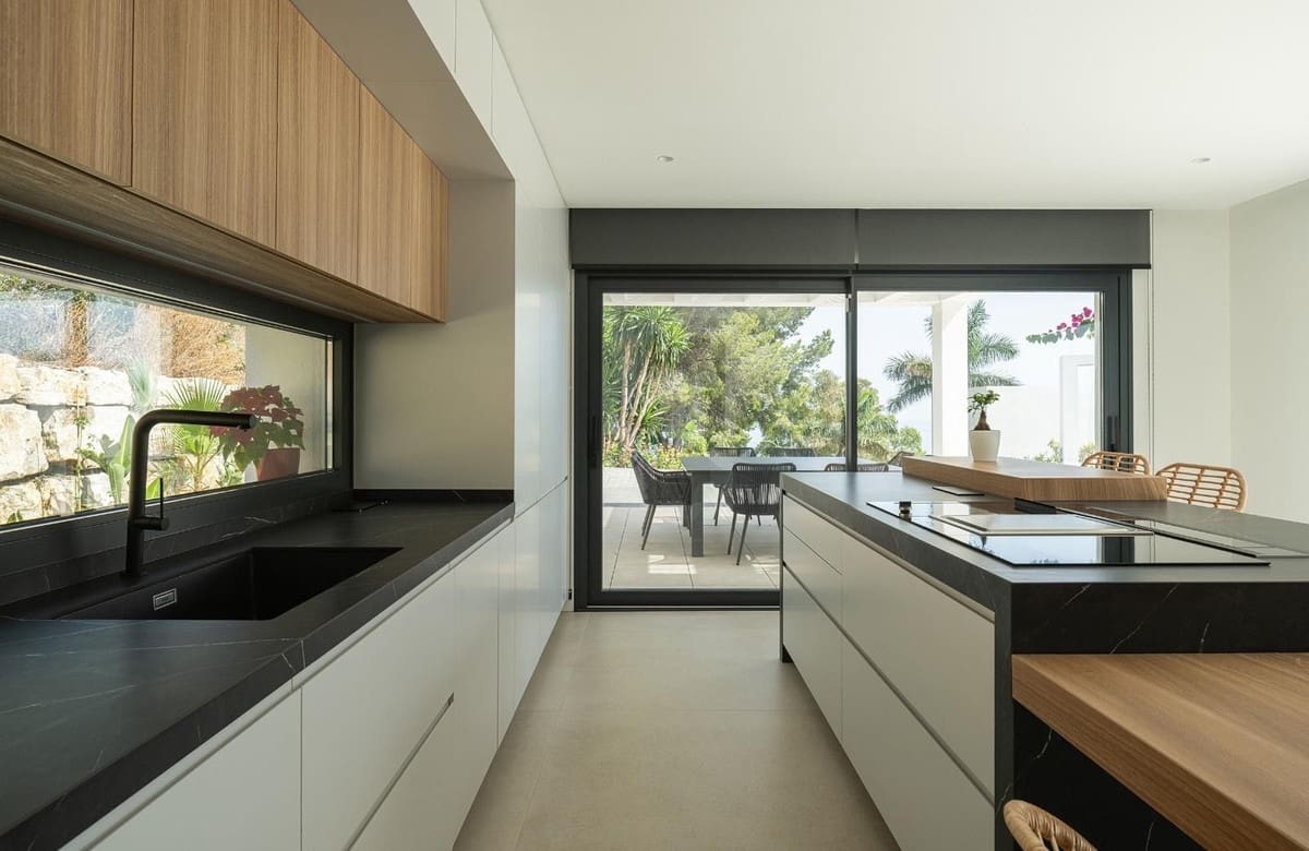 5 sypialnia Willa na sprzedaż w Benalmadena Costa z basenem garażem - 4 500 000 € (Ref: 9466307)