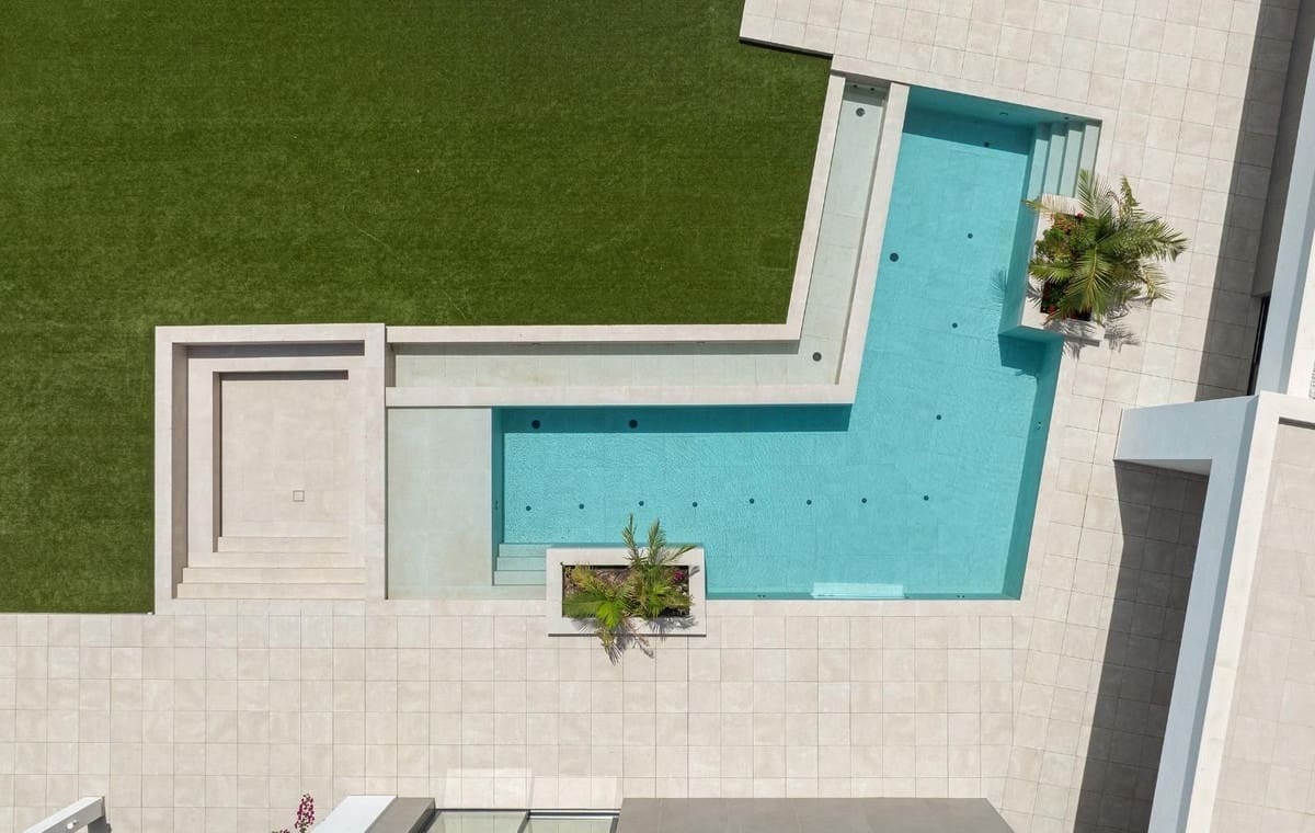 5 sypialnia Willa na sprzedaż w Benalmadena Costa z basenem garażem - 4 500 000 € (Ref: 9466307)