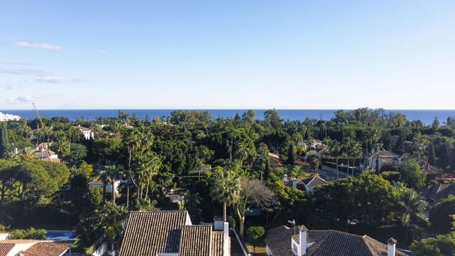 Tontti myytävänä paikassa Guadalmina Baja, Marbella - 1 450 000 € (Ref: 9528969)