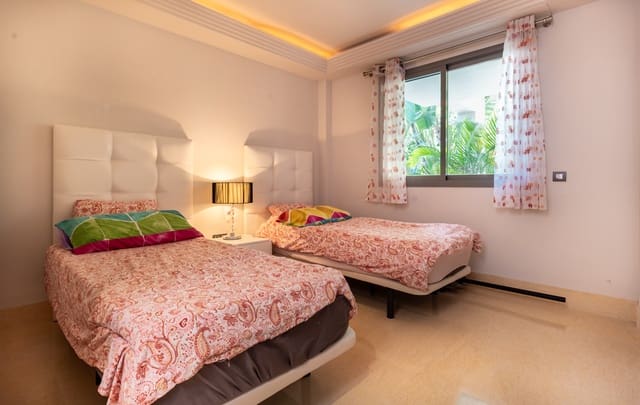 3 Zimmer Apartment zu verkaufen in Benahavís mit Garage - 780.000 € (Ref: 9745206)