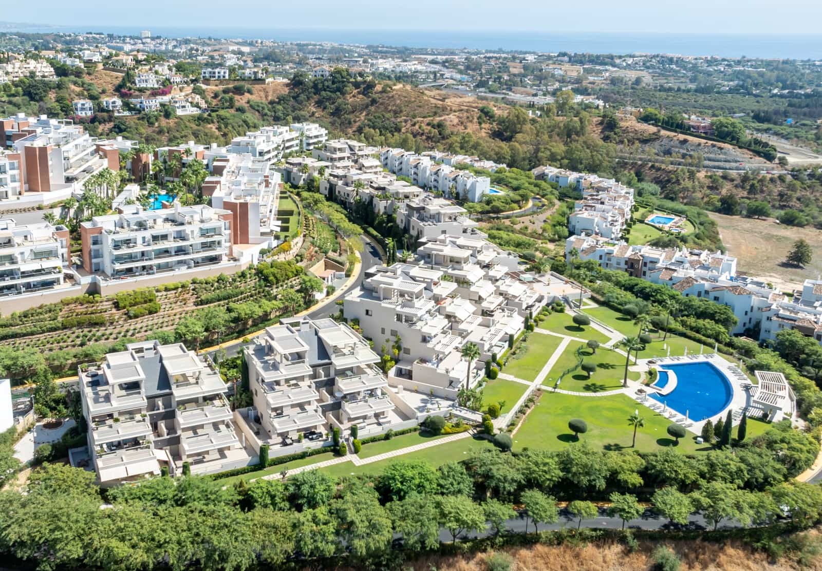 3 Zimmer Apartment zu verkaufen in Benahavis mit Garage - 780.000 € (Ref: 9745206)