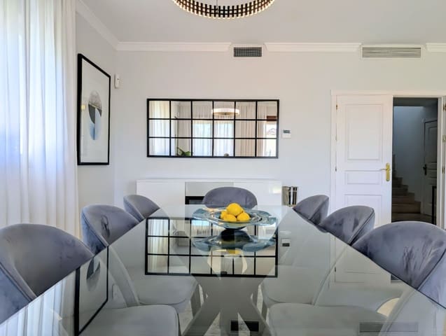 4 slaapkamer Halfvrijstaande villa te koop in El Paraiso, Estepona met zwembad garage - € 945.000 (Ref: 9747135)