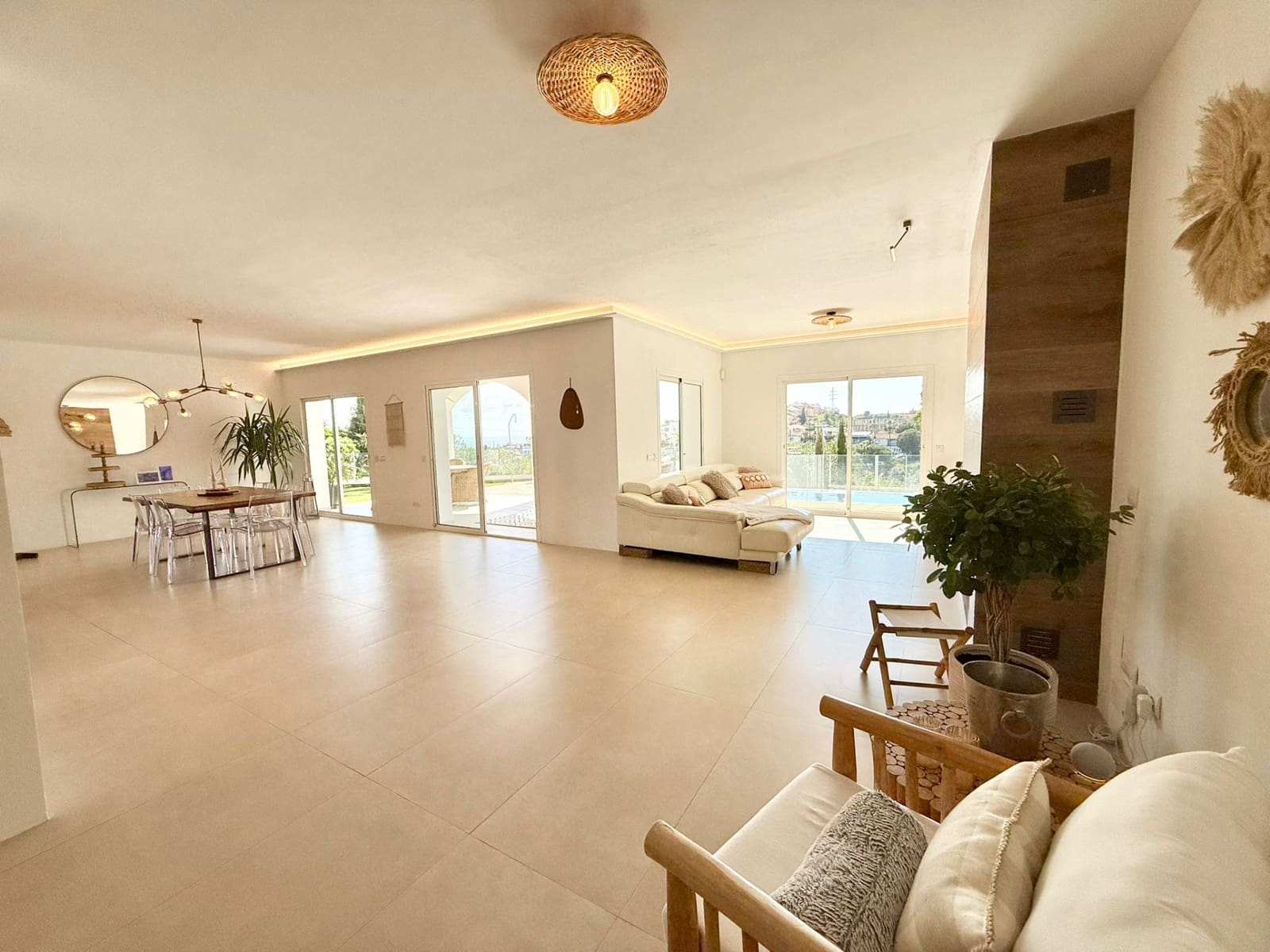 Chalet de 4 habitaciones en Mijas Costa en venta con piscina - 1.320.000 € (Ref: 9749322)