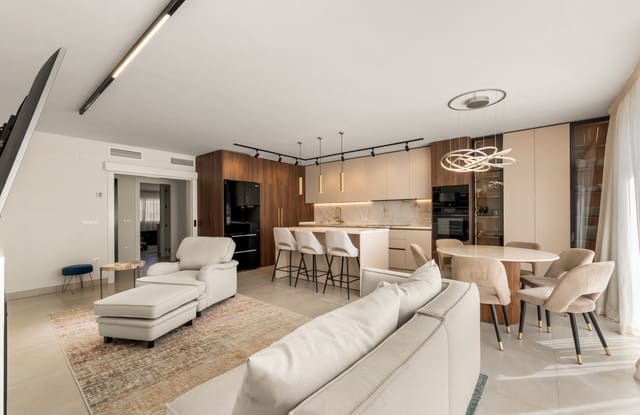 4 camera da letto Casa in vendita in El Paraíso, Benahavís con garage - 795.000 € (Rif: 9800777)