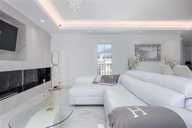 3 sovrum Hus till salu i Nueva Andalucia, Marbella - 1 050 000 € (Ref: 9800788)