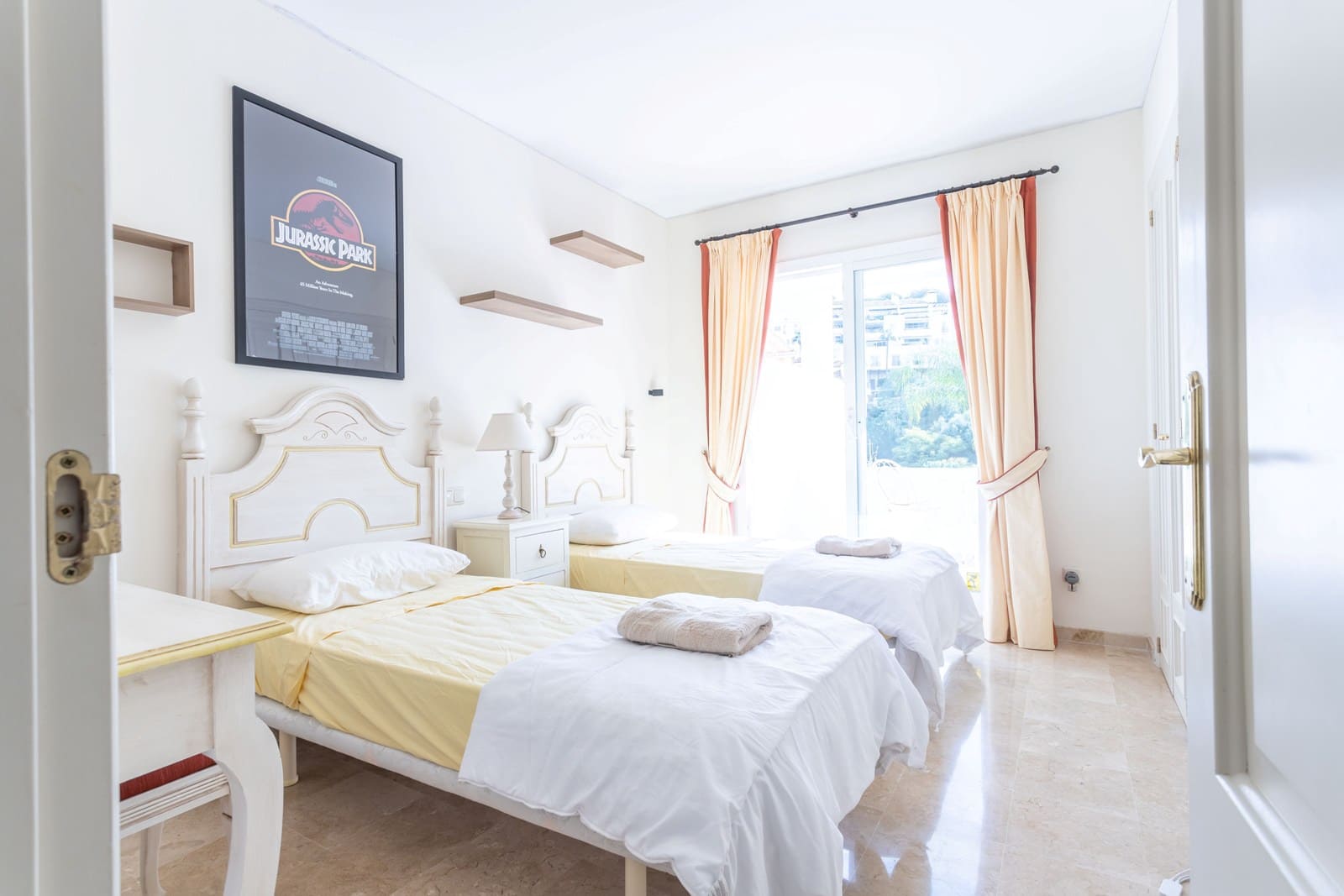 3 bedroom Apartment for sale in La Quinta with pool - € 499,000 (Ref: 9816572)