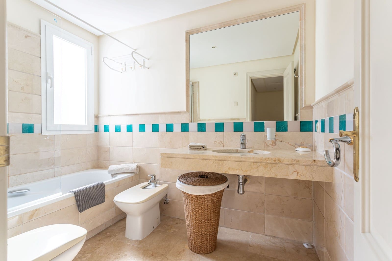 3 bedroom Apartment for sale in La Quinta with pool - € 499,000 (Ref: 9816572)