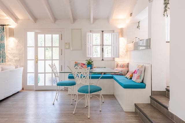 Chalet de 4 habitaciones en Benahavís en venta con piscina garaje - 1.150.000 € (Ref: 9823094)