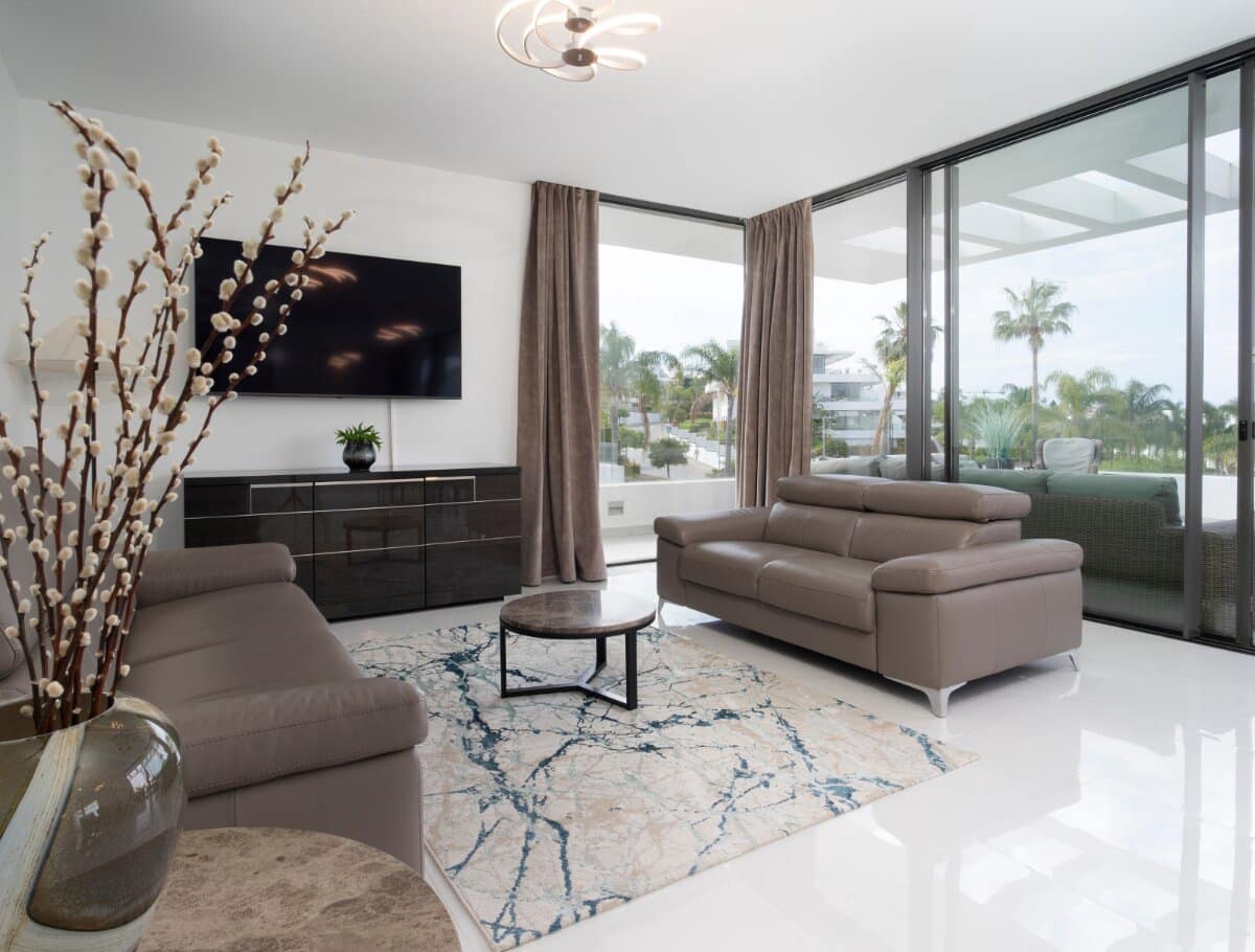 3 bedroom Penthouse for sale in El Paraiso with pool garage - € 1,195,000 (Ref: 9826064)
