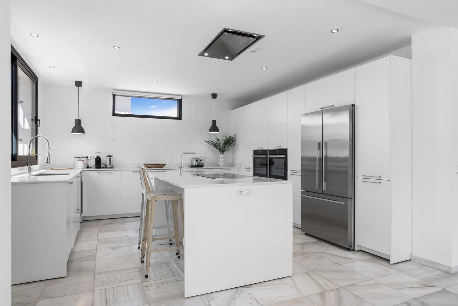 6 camera da letto Villa in vendita in Nueva Andalucia con piscina - 1.400.000 € (Rif: 9850033)