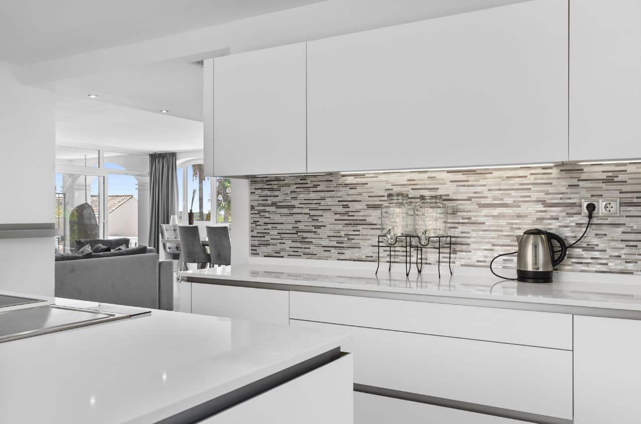 5 slaapkamer Villa te koop in Elviria met zwembad garage - € 2.200.000 (Ref: 9857784)