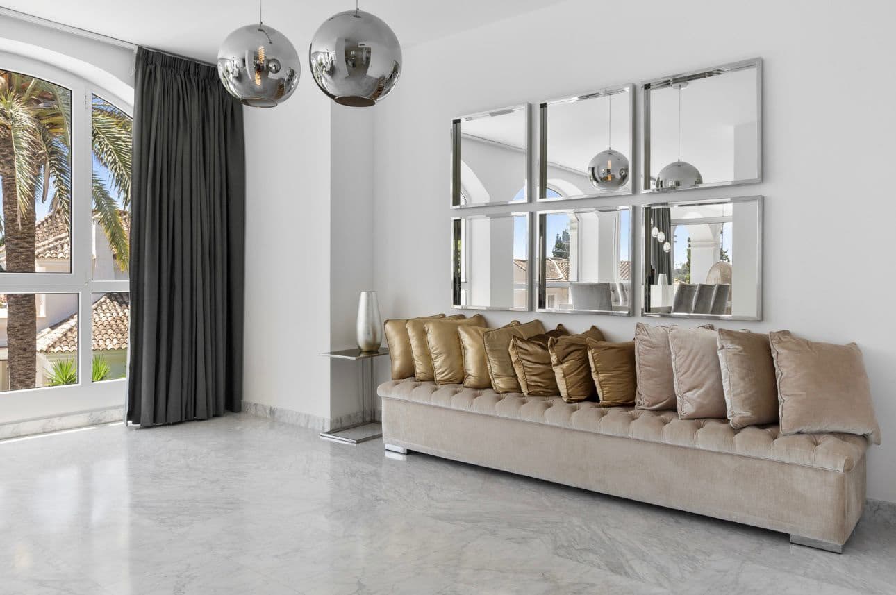 5 slaapkamer Villa te koop in Elviria met zwembad garage - € 2.200.000 (Ref: 9857784)