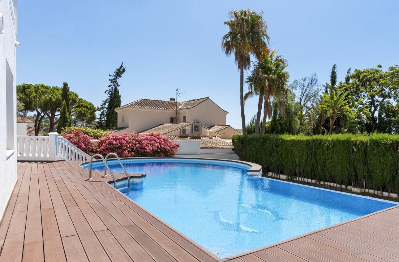 5 slaapkamer Villa te koop in Elviria met zwembad garage - € 2.200.000 (Ref: 9857784)