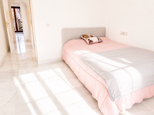 4 Zimmer Apartment zu verkaufen in Atalaya-Isdabe, Estepona mit Pool Garage - 790.000 € (Ref: 9870375)