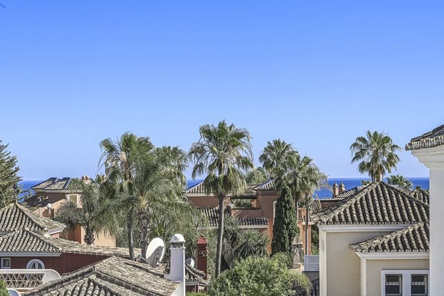3 sypialnia Willa na sprzedaż w Bahía de Marbella, Marbella - 1 900 000 € (Ref: 9876861)