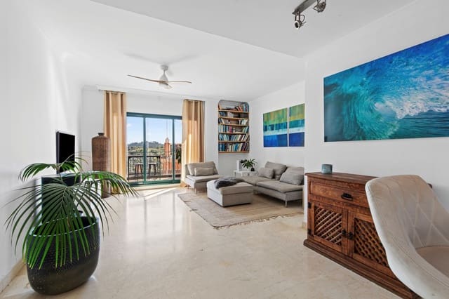 2 soverom Leilighet til salgs i Elviria, Marbella med garasje - € 385 000 (Ref: 9882184)