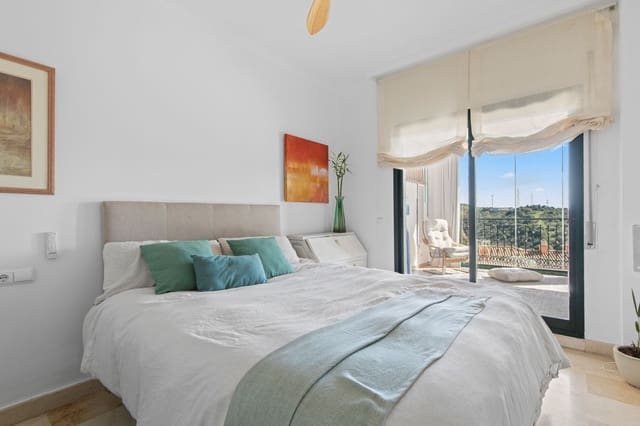 2 soverom Leilighet til salgs i Elviria, Marbella med garasje - € 385 000 (Ref: 9882184)