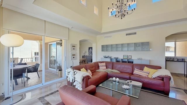 4 Zimmer Penthouse zu verkaufen in Elviria, Marbella mit Pool Garage - 15.750.000 € (Ref: 9892917)