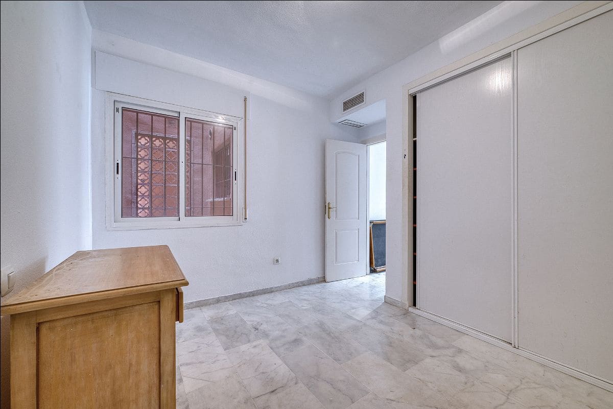 2 bedroom Apartment for sale in La Reserva with pool garage - € 289,900 (Ref: 9893597)