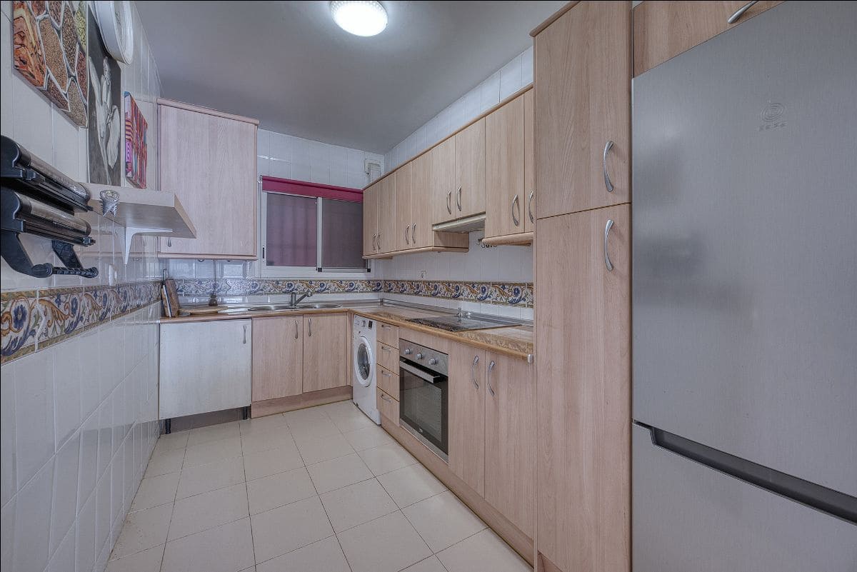 2 bedroom Apartment for sale in La Reserva with pool garage - € 289,900 (Ref: 9893597)