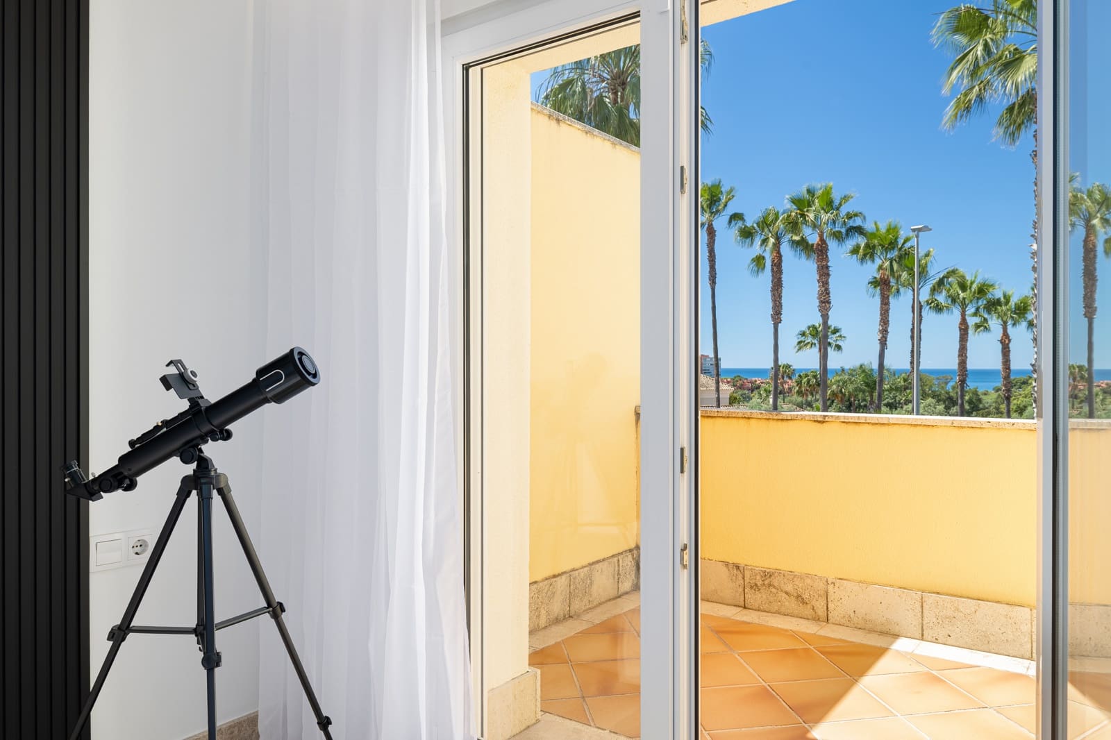 4 soveværelse Villa til salg i Marbella med swimmingpool garage - € 1.495.000 (Ref: 9894759)