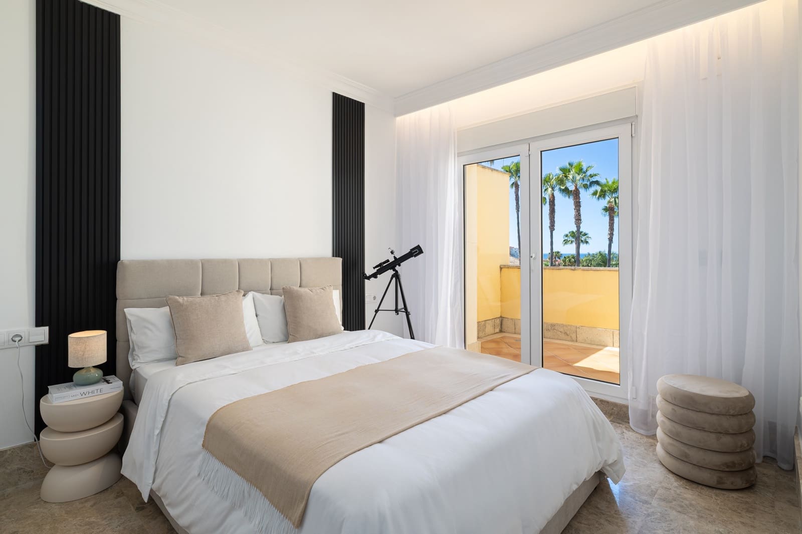 4 soveværelse Villa til salg i Marbella med swimmingpool garage - € 1.495.000 (Ref: 9894759)