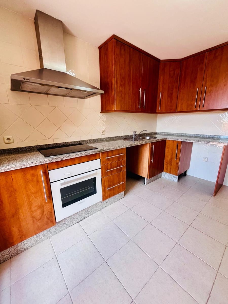 2 makuuhuone Kattohuoneisto myytävänä paikassa Elviria mukana uima-altaan - 435 000 € (Ref: 9928046)