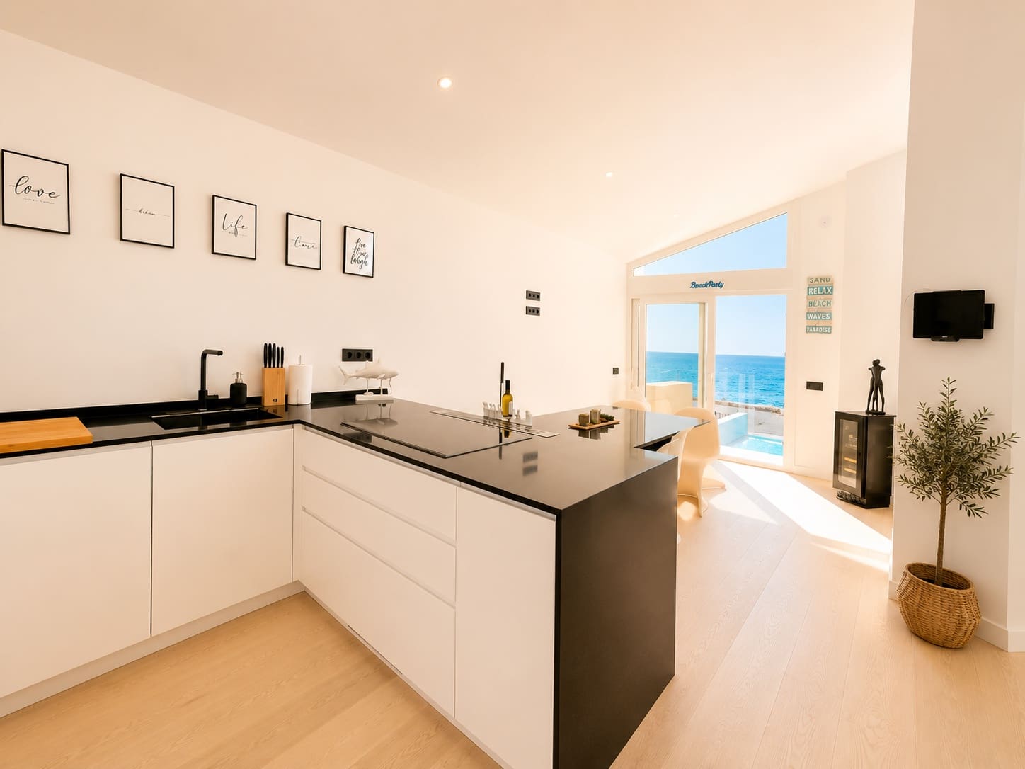 3 chambre Villa/Maison à vendre à Estepona avec piscine - 1 785 000 € (Ref: 9929755)