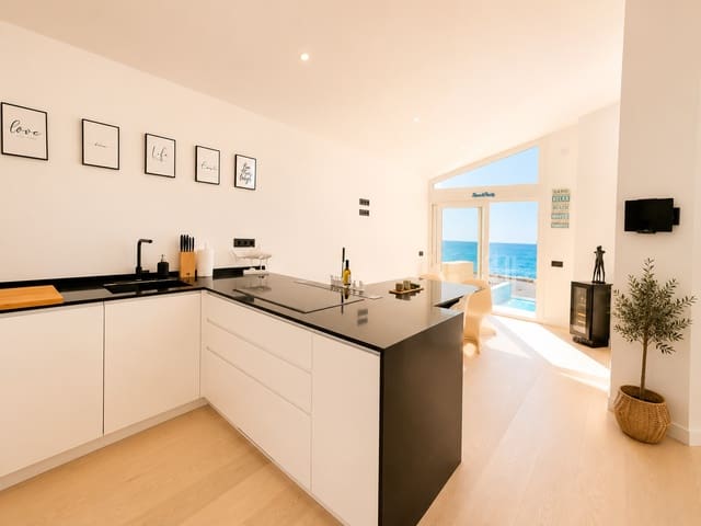 3 chambre Villa/Maison à vendre à Playa Bahía Dorada, Estepona avec piscine - 1 785 000 € (Ref: 9929755)