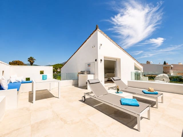 3 chambre Villa/Maison à vendre à Playa Bahía Dorada, Estepona avec piscine - 1 785 000 € (Ref: 9929755)
