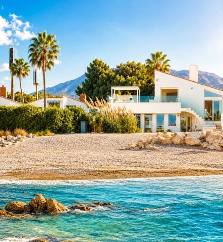 3 chambre Villa/Maison à vendre à Playa Bahía Dorada, Estepona avec piscine - 1 785 000 € (Ref: 9929755)