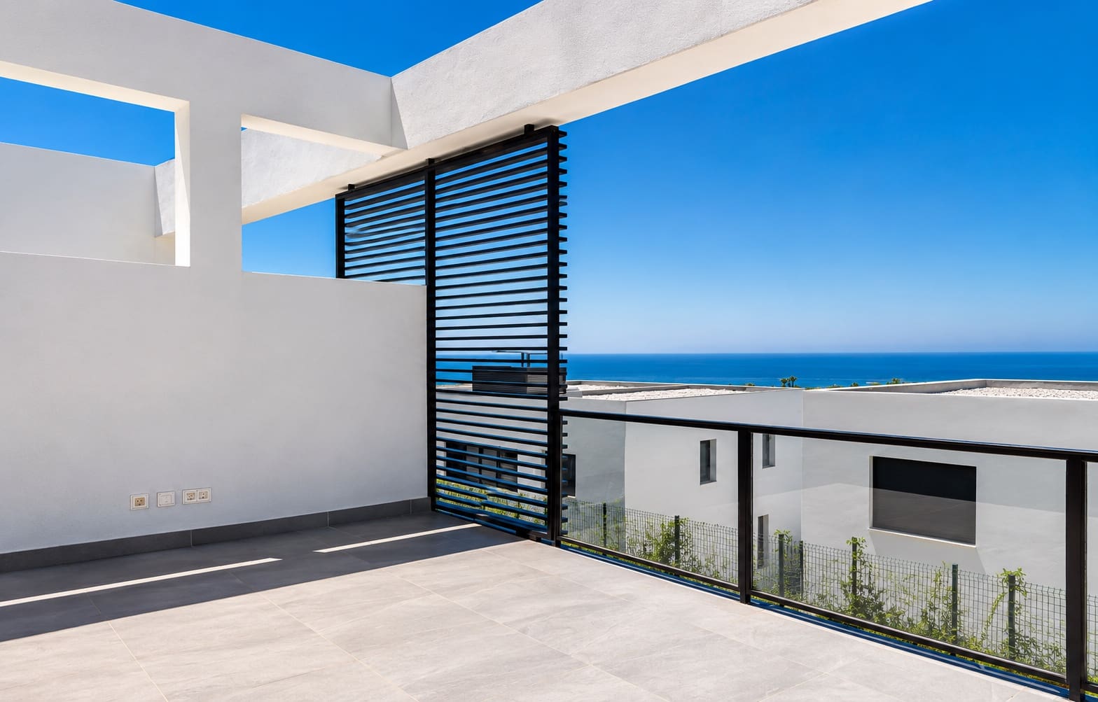 3 sovrum Semi-fristående Villa till salu i Mijas Costa med pool garage - 630 000 € (Ref: 9938451)