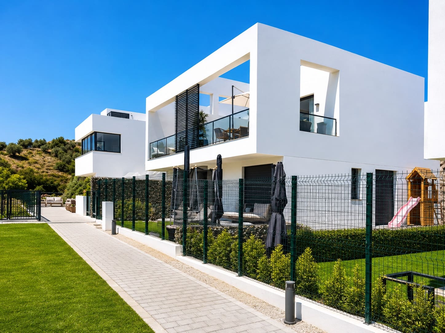 3 sovrum Semi-fristående Villa till salu i Mijas Costa med pool garage - 630 000 € (Ref: 9938451)
