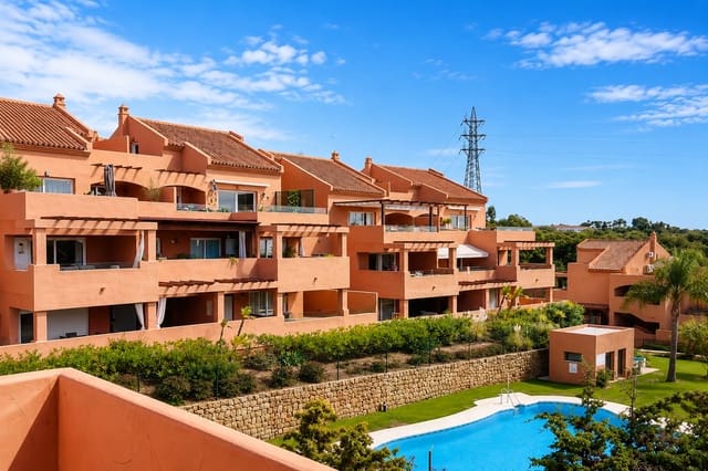 2 soverom Penthouse til salgs i Elviria, Marbella med svømmebasseng garasje - € 420 000 (Ref: 9958239)